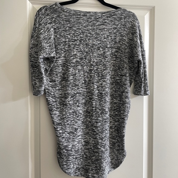 Express Sweater - Picture 2 of 3